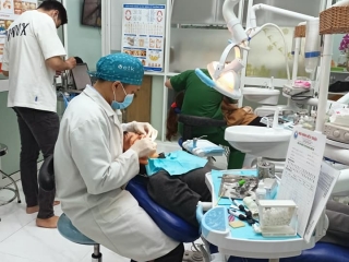 NHỔ RĂNG SÂU: GIẢI PHÁP LOẠI BỎ RĂNG BỊ HƯ TỔN, BẢO VỆ SỨC KHỎE RĂNG MIỆNG